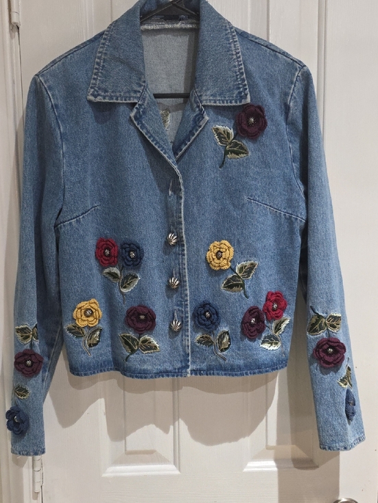 Christopher & Banks Jackets & Blazers - Christopher & Banks Y2k Blue Denim Embroidered Floral Jacket Size L